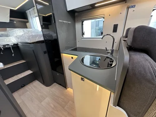 Laika Kosmo 319 L Single beds Automatic  photo: 7