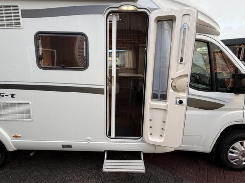 Hymer Exsis-T 588 EX LENGTE BEDDEN- 55.532 KM foto: 15