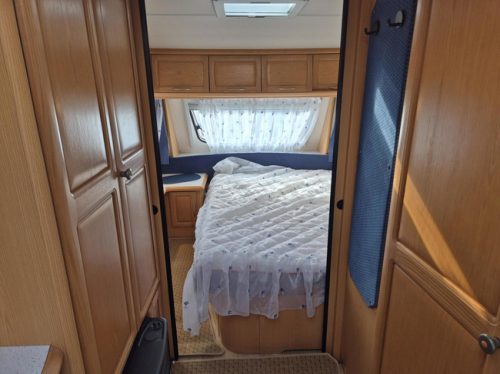 Hobby PRESTIGE 560 Kingsize Bed + Awning New type 2nd owner photo: 15