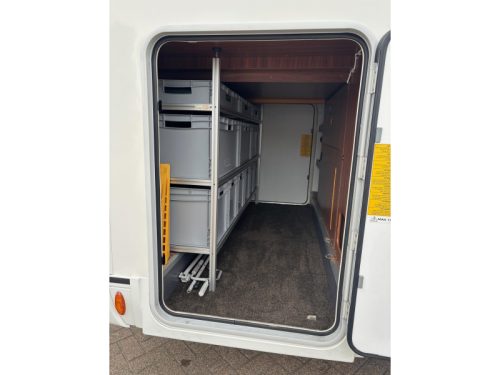 Adria Matrix M 670 SBC full options, French bed photo: 7