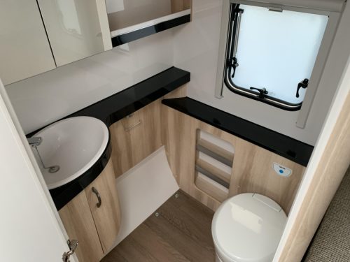Hobby De Luxe 460 SFF Awning/TV mount/1500kg photo: 6