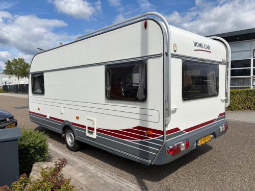 HOME-CAR 526h Racer 470 UE | 2 Single beds | Fully automatic mover | Bicycle carrier | Cassette awning | 3-Burner gas stove photo: 7