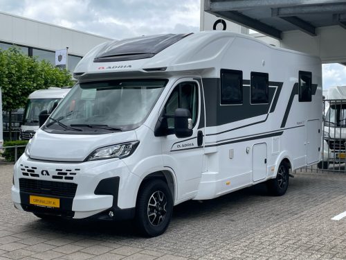 Adria MATRIX PLUS 670 DC QUEENSBED+TOIT RELEVABLE 2025! photo: 18