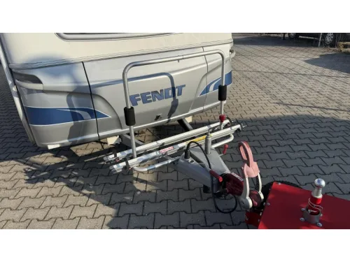 Fendt Saphir 470 TF French bed dinette toilet  photo: 15