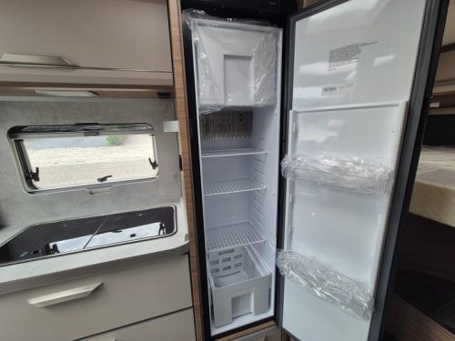 Knaus Vansation Van Ti 650 MEG 180hp automatic 2x air conditioning photo: 10