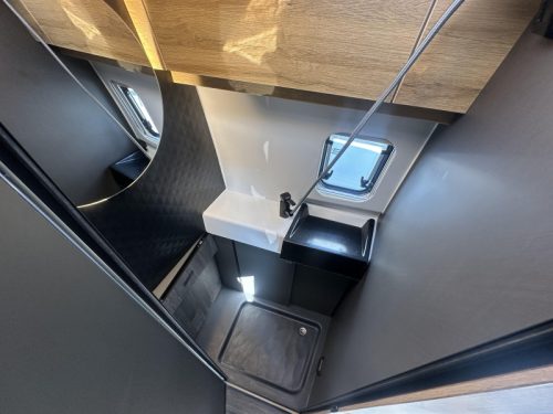Weinsberg X-Pedition 600 MQ 4x4 OFF-GRID Mercedes  foto: 13