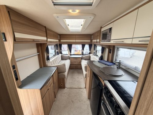 Elddis Crusader Solano 462 Mover, Auvent. chauffage par le sol photo : 14