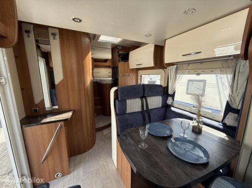 Chausson 617 GA Single beds + Pop-top roof! photo: 5