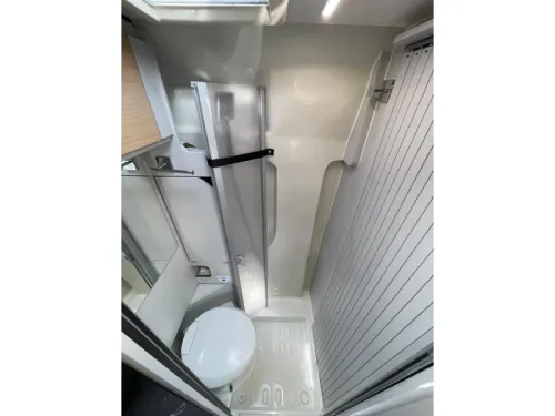 Karmann Dexter 640 Single Beds photo: 17
