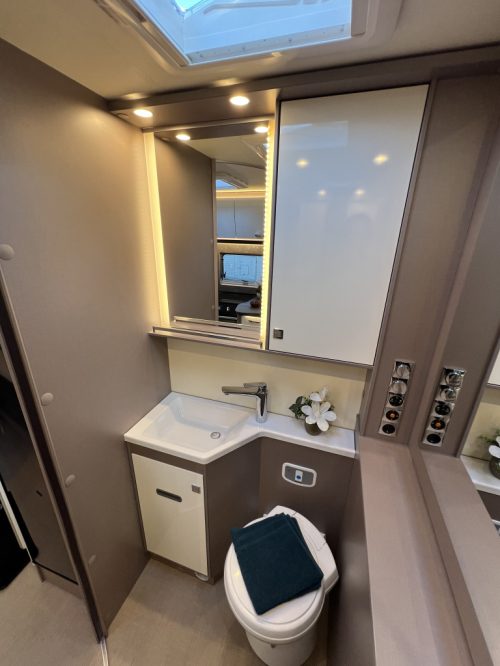 B&uuml;rstner Lyseo 684G HARMONY LINE HEFBED+9T AUTOMAAT FIAT 8 foto: 12