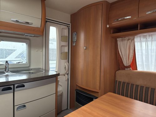 Hobby Excellent 410 SFE Mover/Awning/Bike rack. photo: 27