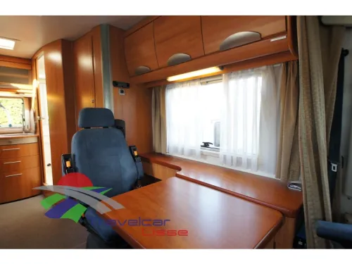 Hymer B 584 Panneau solaire/Climatisation de toit photo : 3