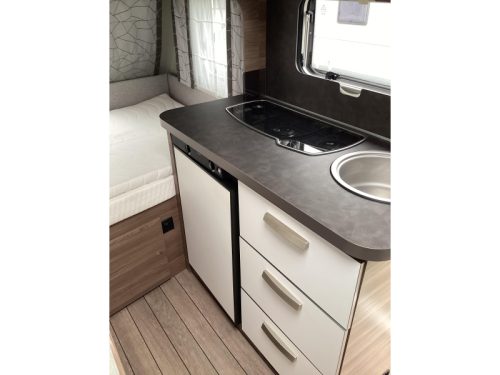 Knaus Sport Silver Selection 400 QD Rangierhilfe, Klimaanlage, Markise Foto: 8