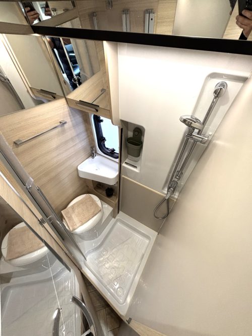 Chausson Sport Line 690 9-SPEED AUTOMATIC POP-TOP ROOF FIAT 8 180HP photo: 11