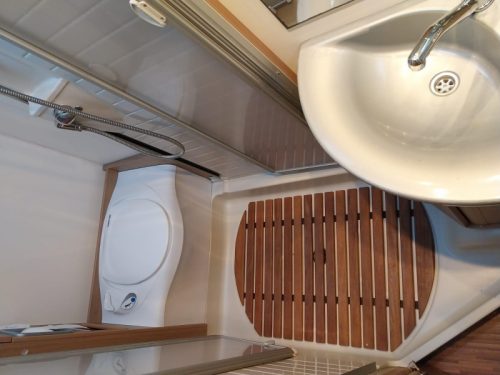 B&uuml;rstner Ixeo 664 mit Klimaanlage und Solarpaneel! Foto: 13