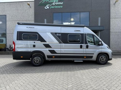 Adria Twin 640 SLB 60 Years Edition Foto: 2