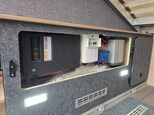 Knaus BoxDrive 680 ME posible off-grid, lleno de extras foto: 16