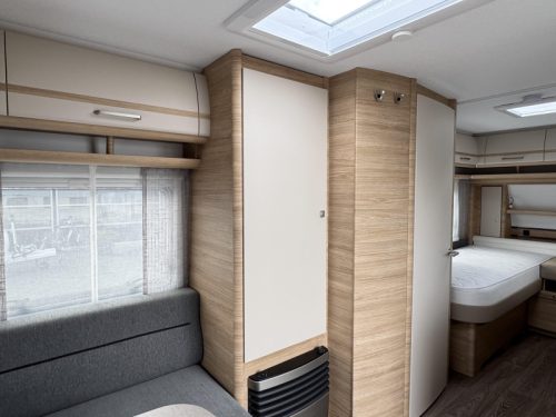 Fendt Bianco Selection 465 TG Single beds - Awning photo: 5