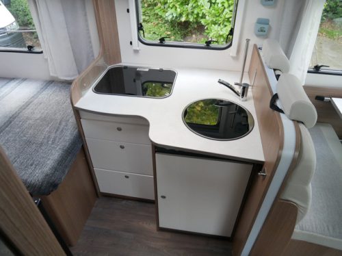 Carado T348, 6.80 Meter, French bed, Pop-top roof, Memo Bike rack photo: 12
