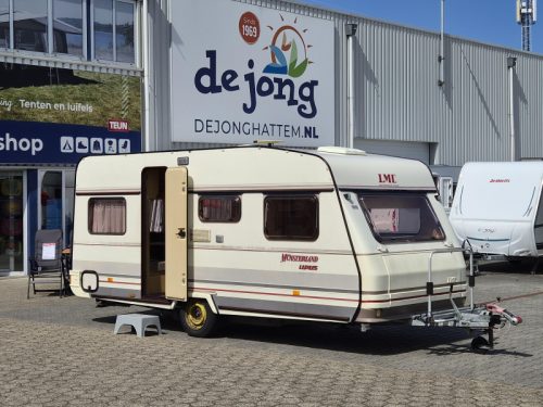 LMC Luxus 490 P Awning - Fold-out top bed photo: 0