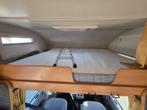 Challenger Genesis 43 6 berths with bunk bed EU4  photo: 10