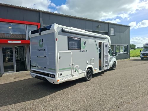 Chausson 798 Titanium Line Luxus mit ger&auml;umigem Queensbett Foto: 2