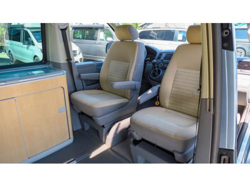 Volkswagen T5 California Biker photo: 4