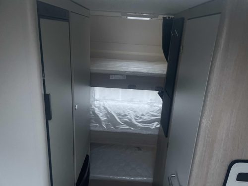 B&uuml;rstner Premio Black Forest 495 TK 3 Bunk bed version photo: 11