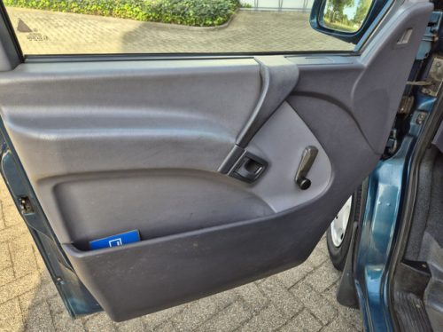 Mercedes-Benz Vito 108 D Amigo photo : 15