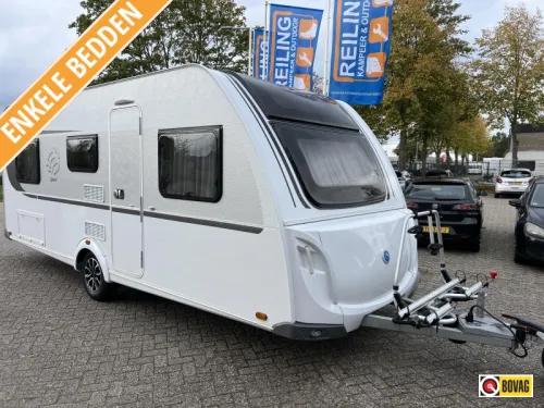 Knaus Sport 540 UE Boogluifel, Fietsendrager Foto: 0