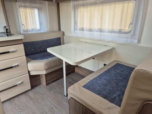 Hobby De Luxe 400 SFE Foto: 6