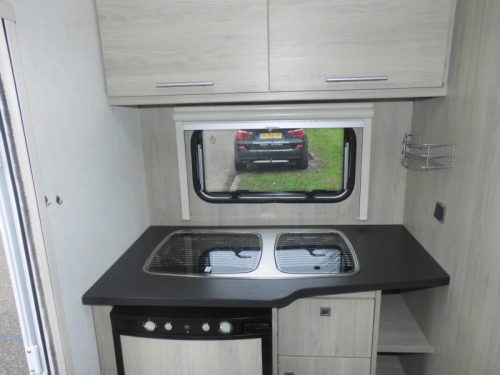 Caravelair Antares 400 Kassettenmarkise. Foto: 4