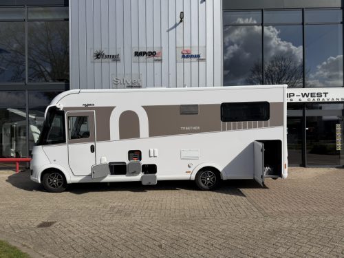 Frankia F-Line 740 PLUS Round seating and Single beds photo: 7