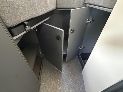 Adria 640 SLB 60 Years 8T-Automaat Enkele Bedden Luifel Luxe Cabine foto: 20