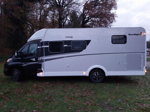 Sunlight T 68 with tow bar photo: 9