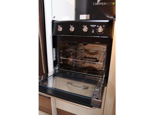 B&uuml;rstner Lyseo Harmony Line 140cv Autom&aacute;tico | &iexcl;Suelo plano! | Camas individuales | Horno | Suspensi&oacute;n neum&aacute;tica | Toldo | Garaje grande | Panel solar | Co foto: 14