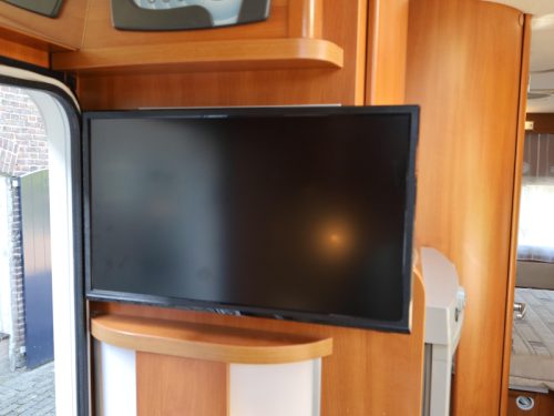 Challenger Eden 617 leveling system | bike lift photo: 14