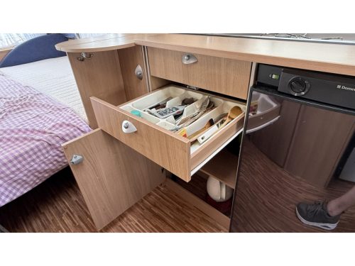 B&uuml;rstner Averso Fifty 500 TL single beds U-shaped lounge photo: 10