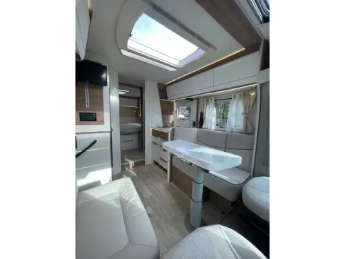Pilote Sensation P720 Queensbed  Foto: 11