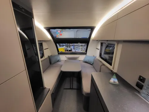 Adria Action Sport 391 LH 'Off-road' und komplett Foto: 14