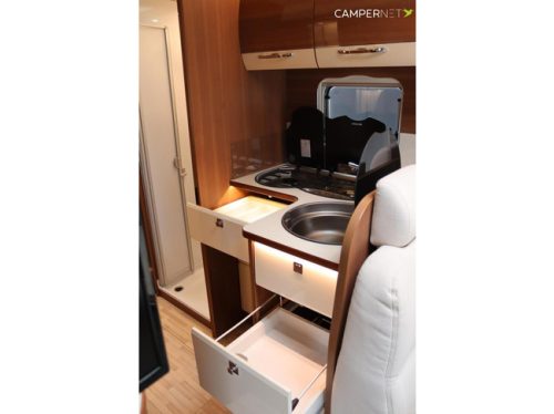 LMC I735 150pk Automaat | BR systems Fahrradtr&auml;ger | Solarpaneele | Construct slot | Markise | L&auml;ngsbetten | Hubbett | LED TV | Achte Foto: 12