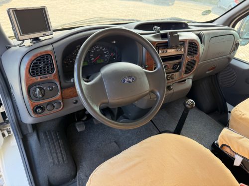 FORD KENTUCKY Wohnmobil Estro 5 | 2.4 137PS | 2x Klimaanlage | 6 Personen | Drive-Away Zelt Foto: 33