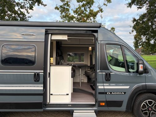 ADRIA TWIN 640SLB photo: 4