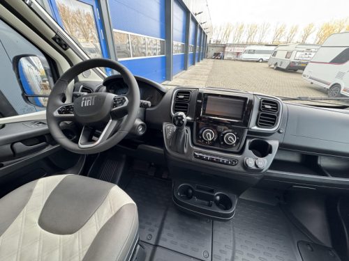 Knaus L!ve Wave 700 MEG  photo: 21