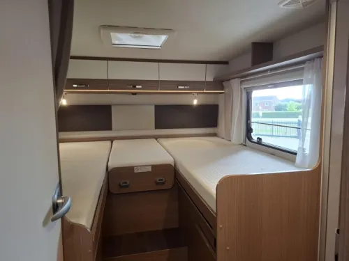 Hymer Carado 447 T 140HP Single Beds Solar photo: 5