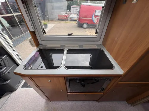 Knaus Sun Liner 708 GH Air conditioning,Fixed bed,Pop-top roof  photo: 12