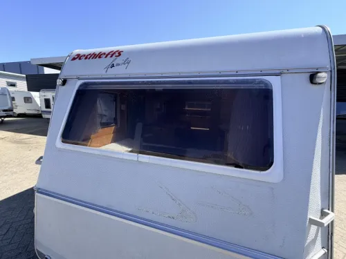 Dethleffs Family 490 TK Family Caravan with awning photo: 14