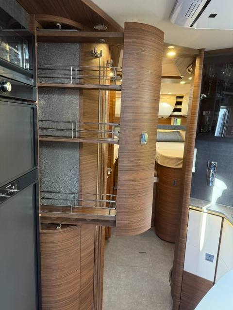 Carthago Chic C-Line 4,9 LE L MB foto: 27