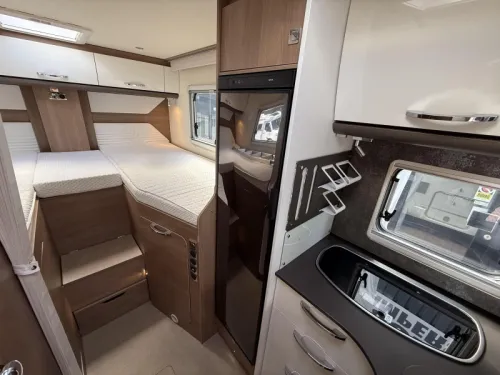 B&uuml;rstner Lyseo Harmony Line 690 G Enkele Bedden Hefbed 2024  foto: 16