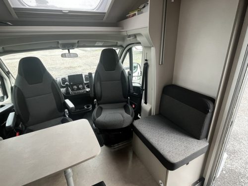 LMC Tracer A 690 Automaat Teilintegriert | Tempomat | Markise | R&uuml;ckfahrkamera | Dusche | Toilette |4 Schlafpl&auml;tze | Foto: 23